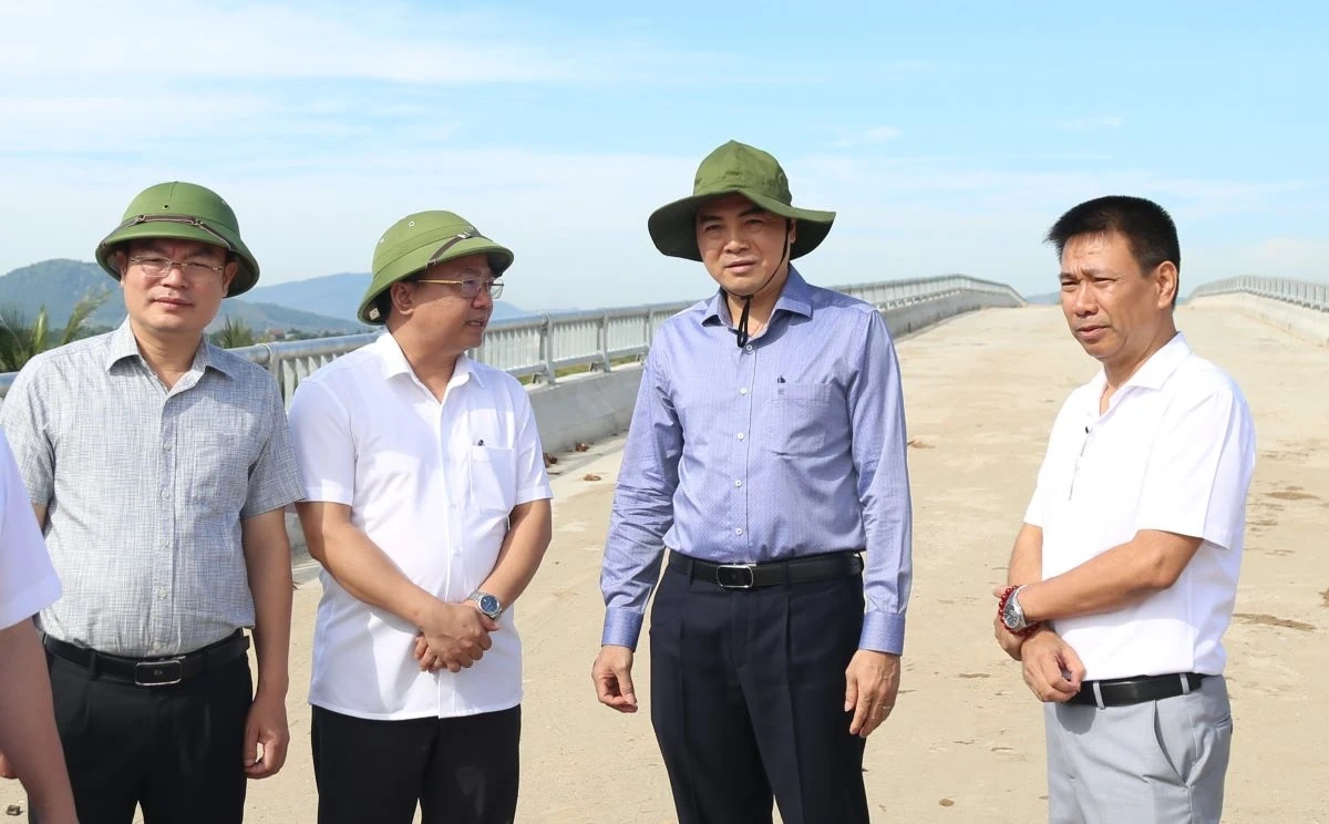 Đẩy nhanh tiến độ các dự án trọng điểm, bảo đảm giải ngân 100% vốn đầu tư công