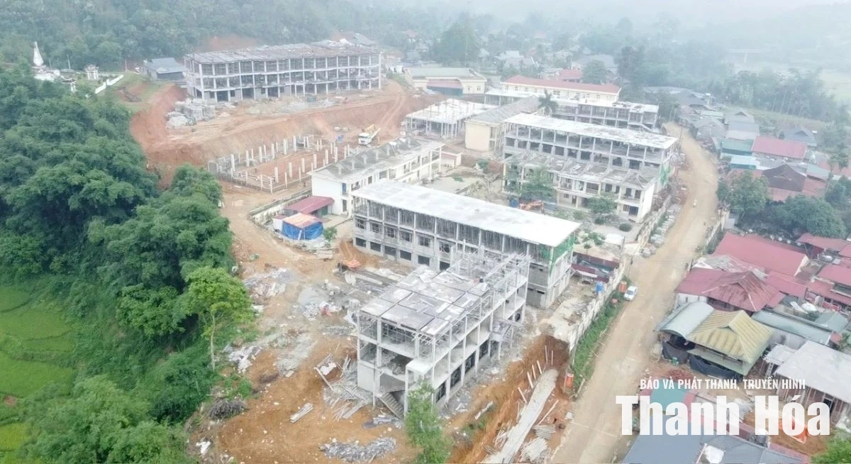 Phó Thủ tướng Chính phủ Lê Tiến Châu kiểm tra tiến độ thi công Trường Nội trú liên cấp Tiểu học và THCS Yên Khương