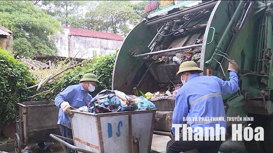 Vận chuyển chất thải rắn sinh hoạt: Đúng tuyến, đúng thời gian