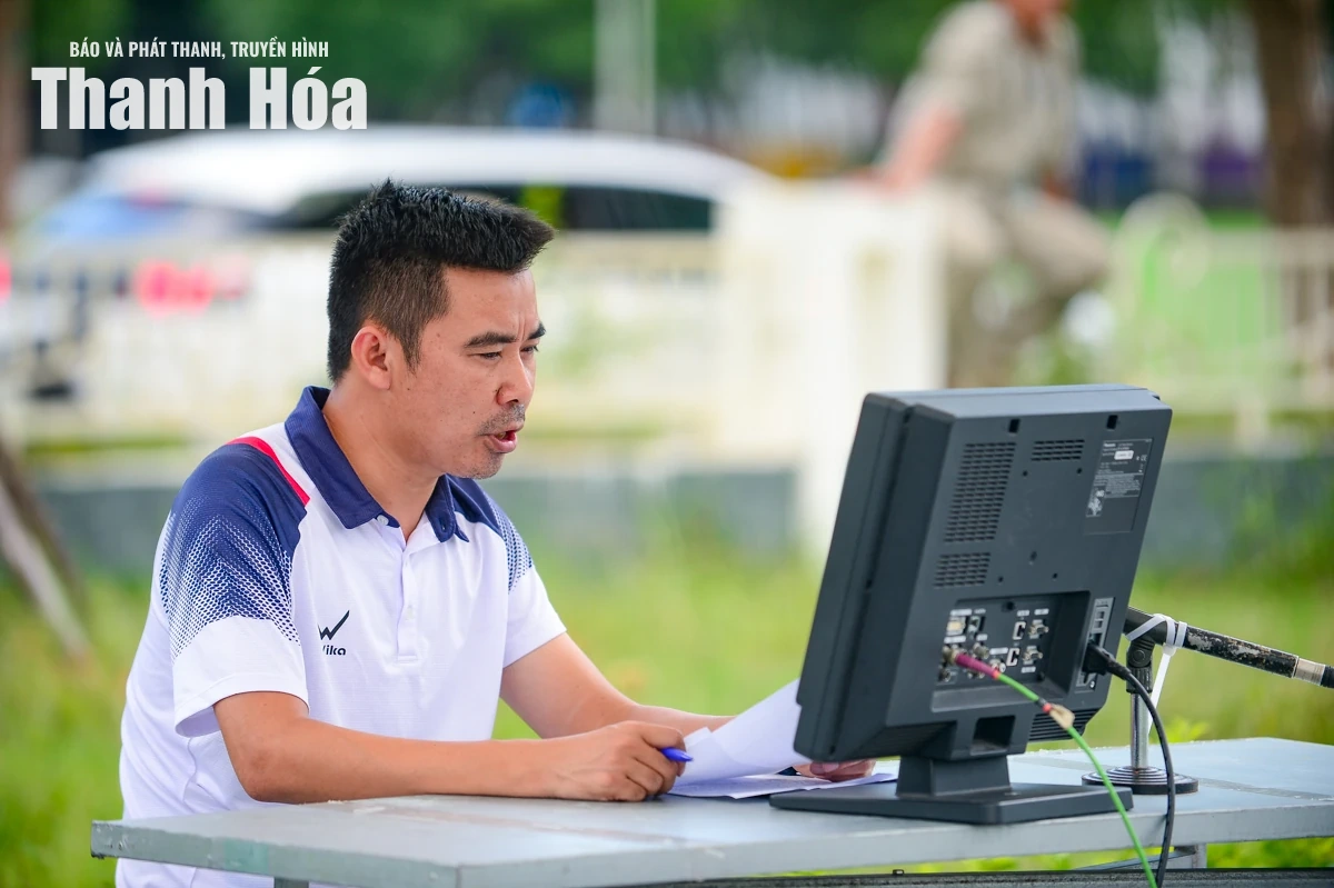 Những người thầm lặng góp phần làm nên sức nóng của giải