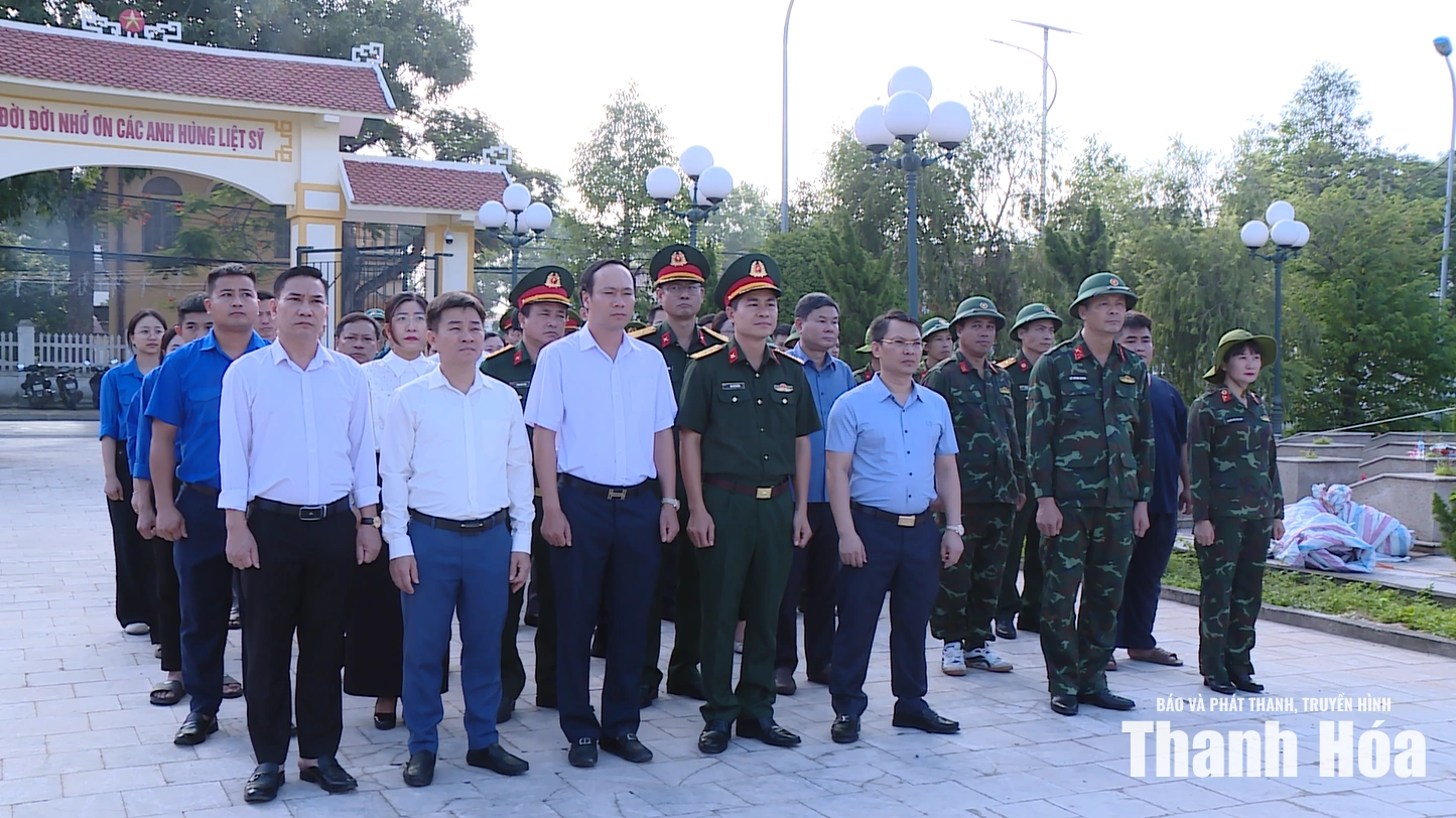 Lấy mẫu sinh phẩm 69 hài cốt liệt sĩ tại xã Hoa Lộc