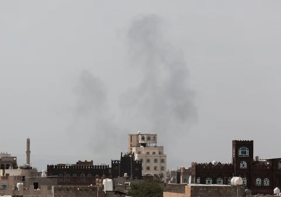 Houthi tấn công sân bay Saudi Arabia, nguy cơ tái bùng phát xung đột