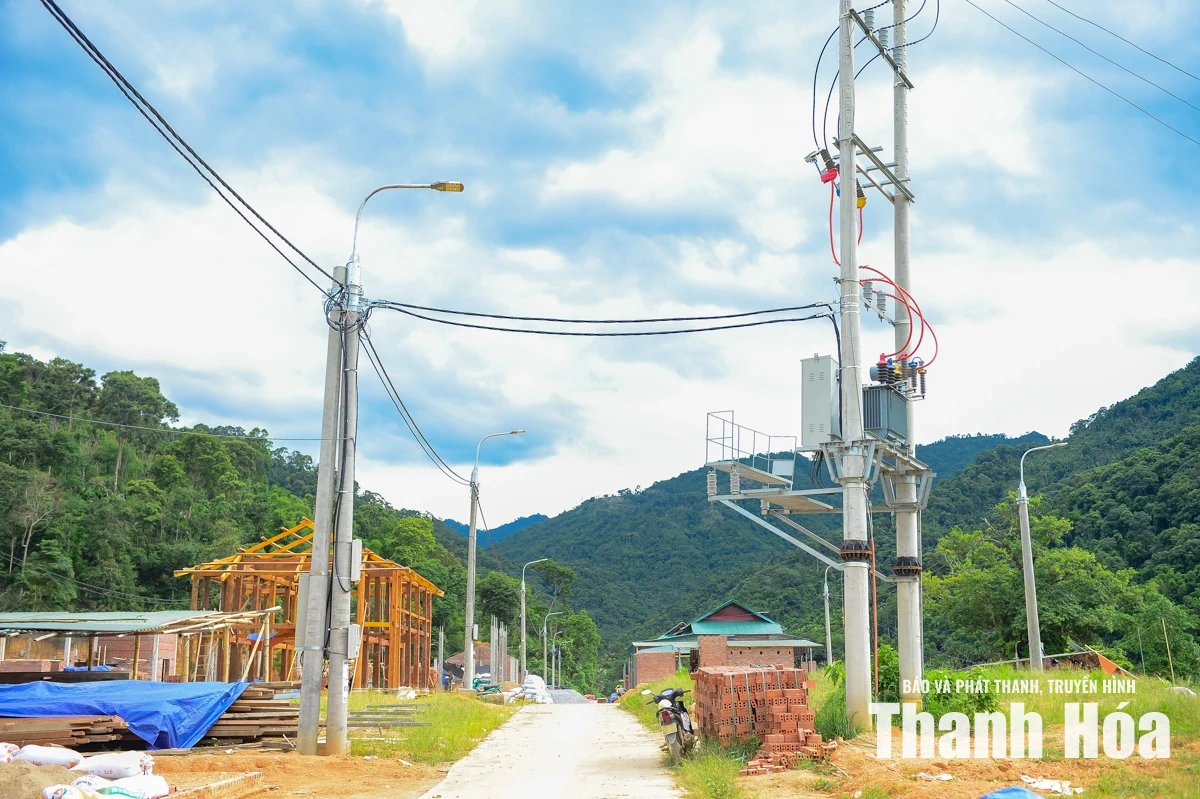 Pom Dụng - Qua rồi những đêm thấp thỏm