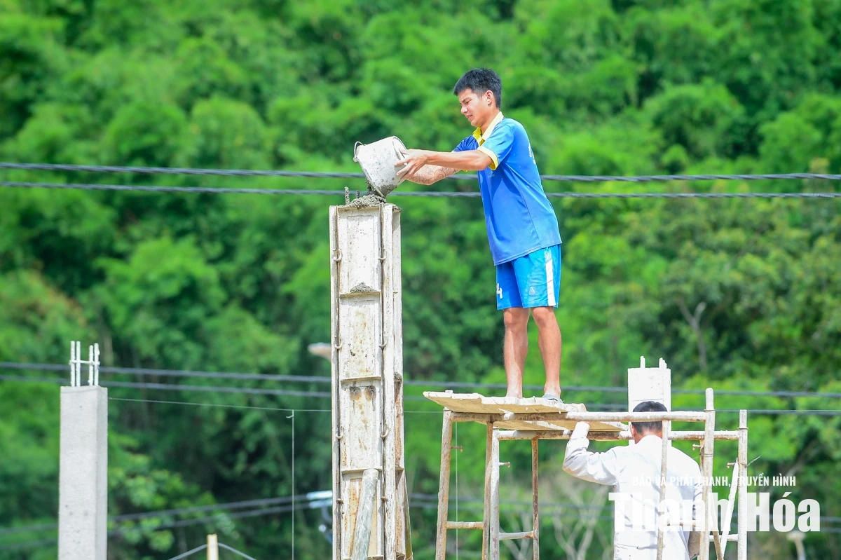 Pom Dụng - Qua rồi những đêm thấp thỏm