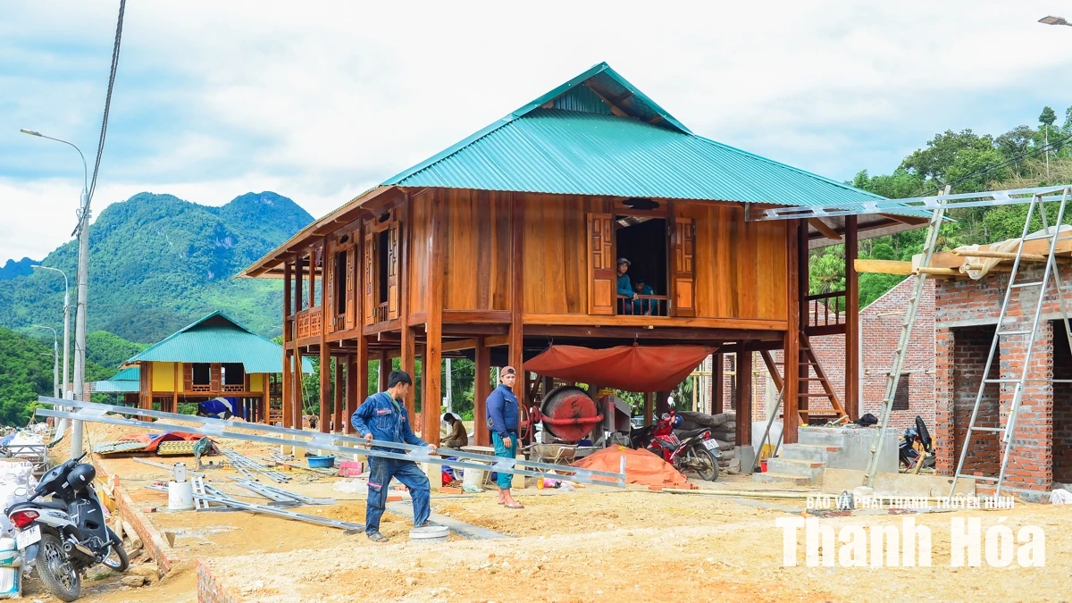 Pom Dụng - Qua rồi những đêm thấp thỏm