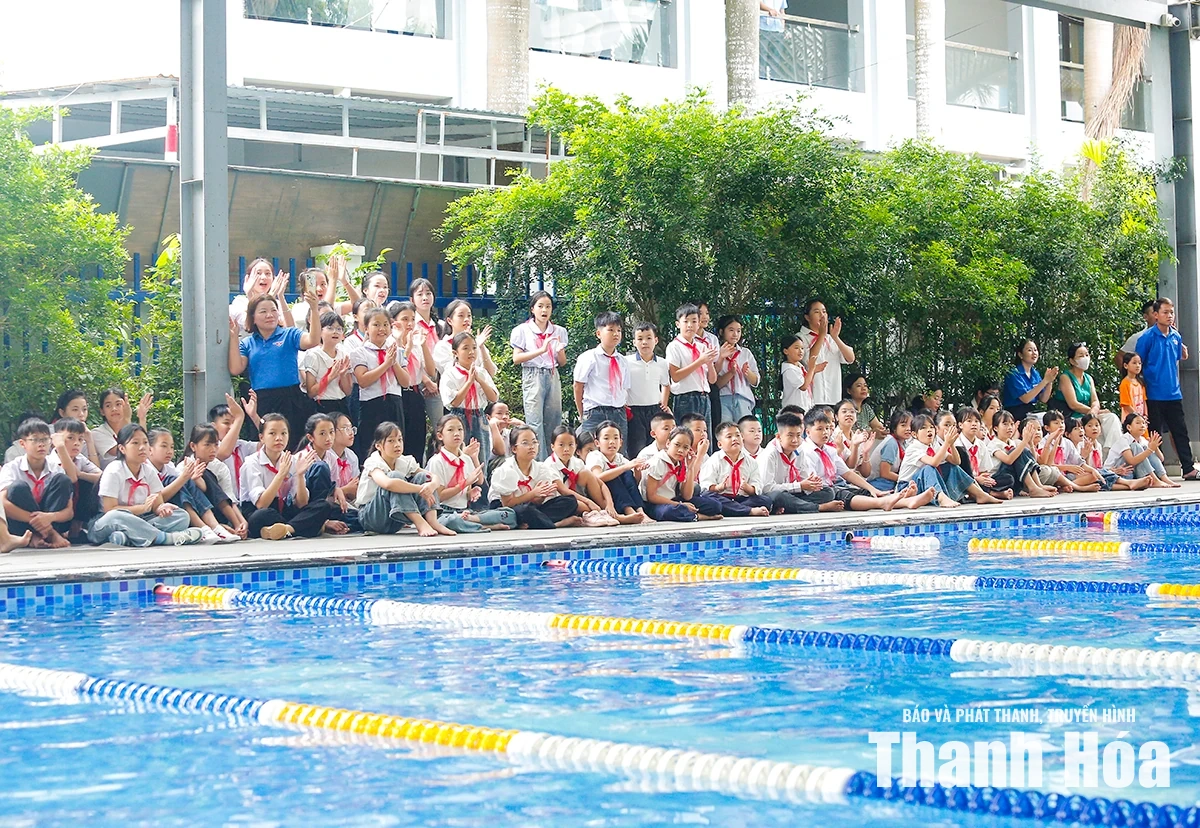 Lan tỏa phong trào học bơi, phòng chống đuối nước cho thiếu niên, nhi đồng