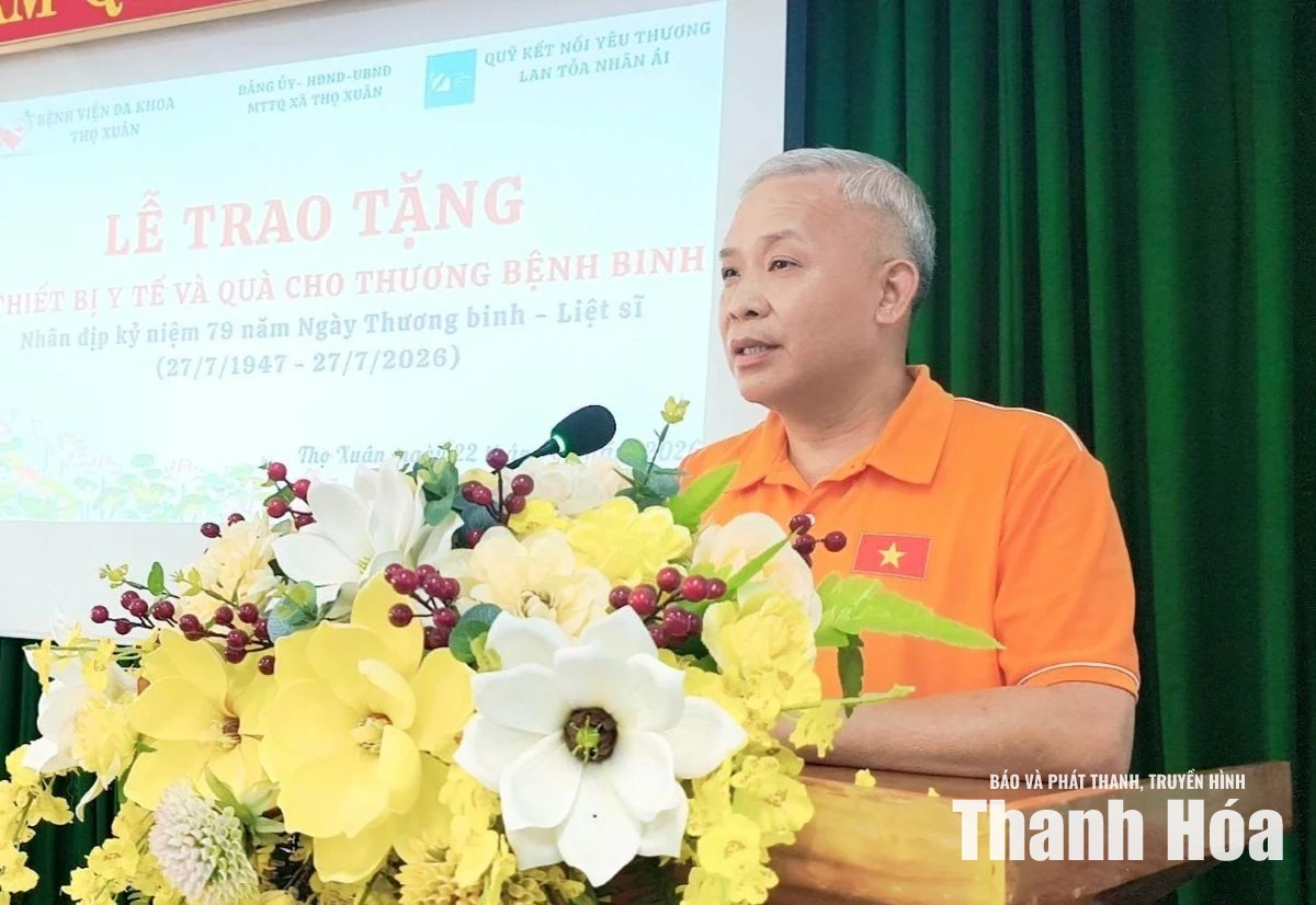 Quỹ Kết nối yêu thương - Lan tỏa nhân ái trao tặng thiết bị y tế và tri ân người có công