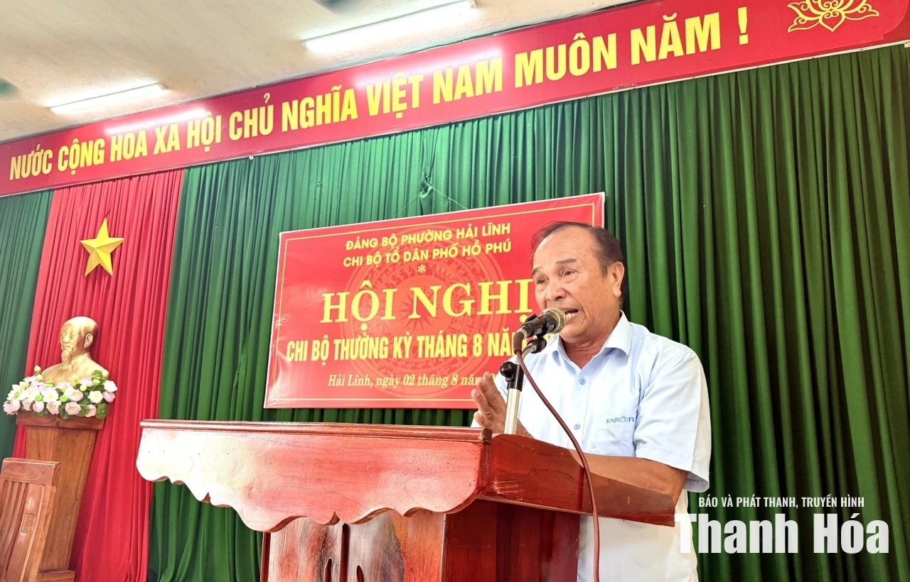 Phó Chủ tịch UBND tỉnh Đầu Thanh Tùng dự sinh hoạt Chi bộ tại phường Hải Lĩnh