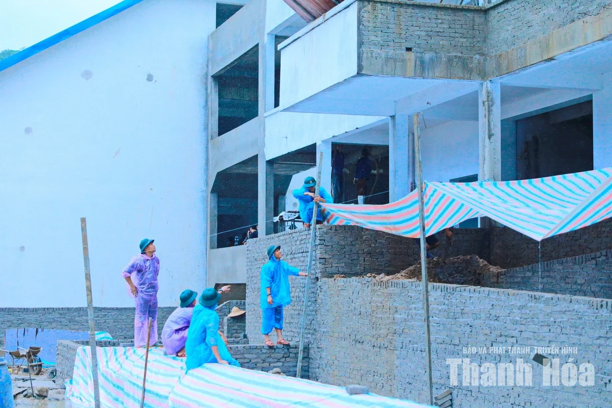 Chạy đua với thời gian hoàn thiện Trường Phổ thông nội trú liên cấp Tiểu học và THCS Bát Mọt