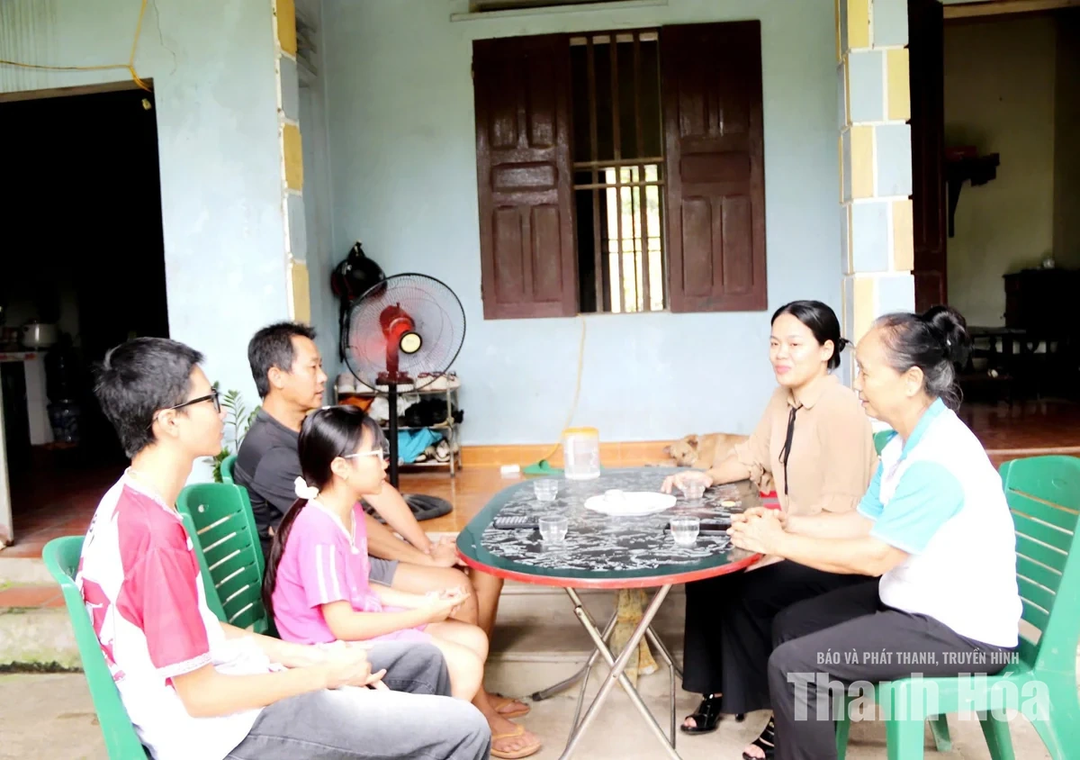 Đóa hướng dương ngược nắng