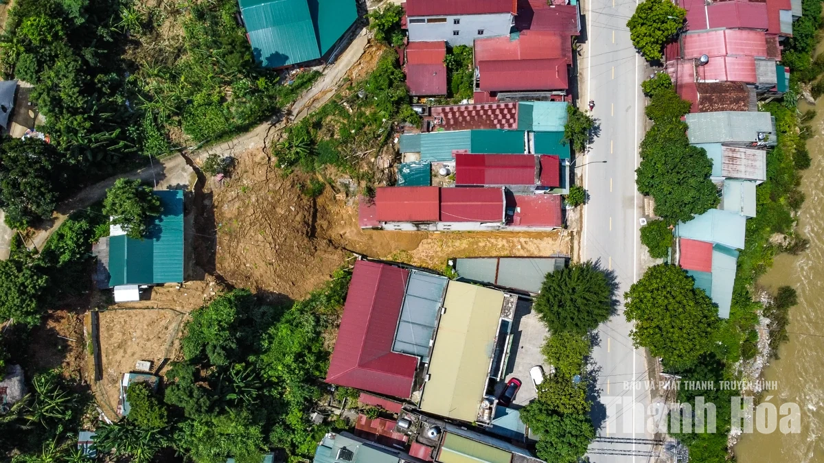 Sớm ổn định đời sống cho các hộ dân sau sạt lở núi nghiêm trọng ở xã Quan Sơn
