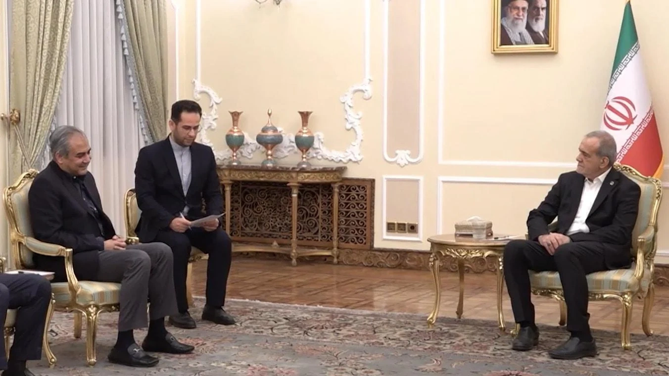 Iran nêu điều kiện mở lại eo biển Hormuz