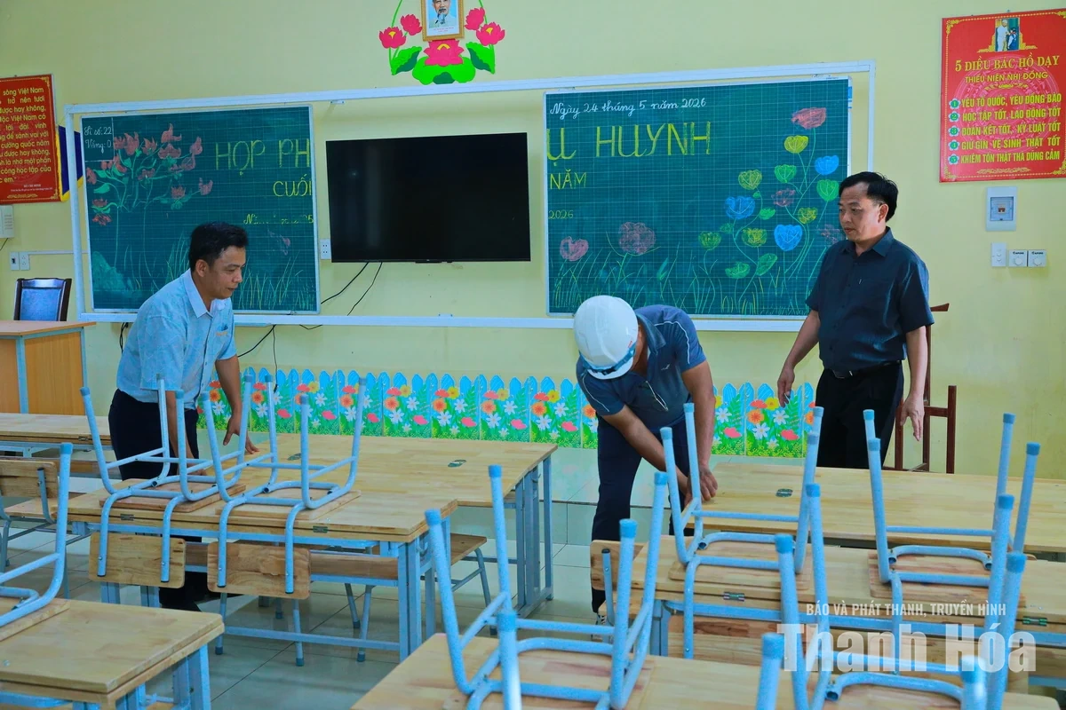 Trên công trường xây dựng Trường Phổ thông nội trú TH & THCS Na Mèo