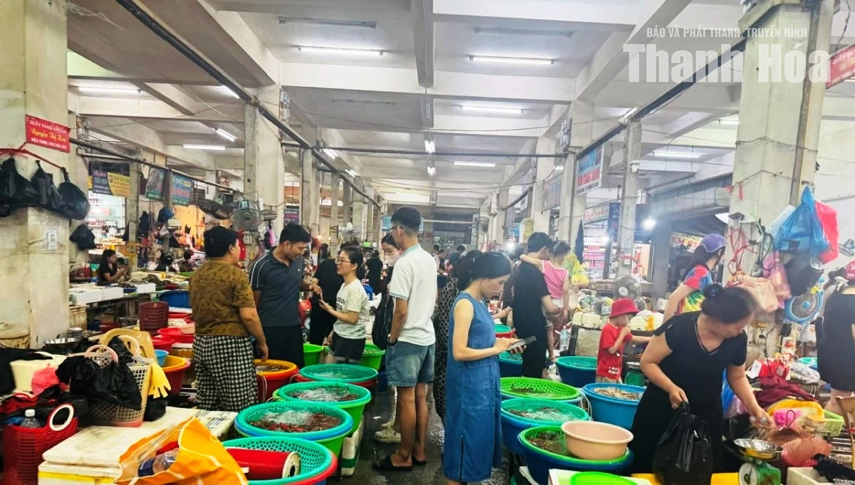 Tiêu thụ hàng hóa tăng 30-40% trong kỳ nghỉ lễ Quốc khánh 2/9
