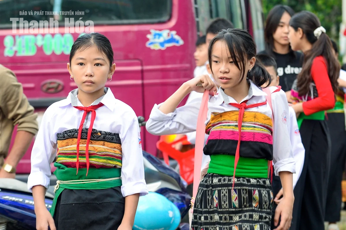 Học sinh nơi biên giới xứ Thanh rạng rỡ trước giờ khai giảng