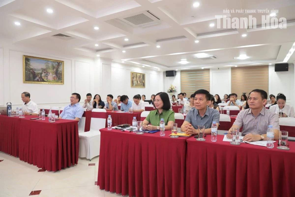 Giữ mức sinh thay thế - không chỉ là chuyện của mỗi gia đình