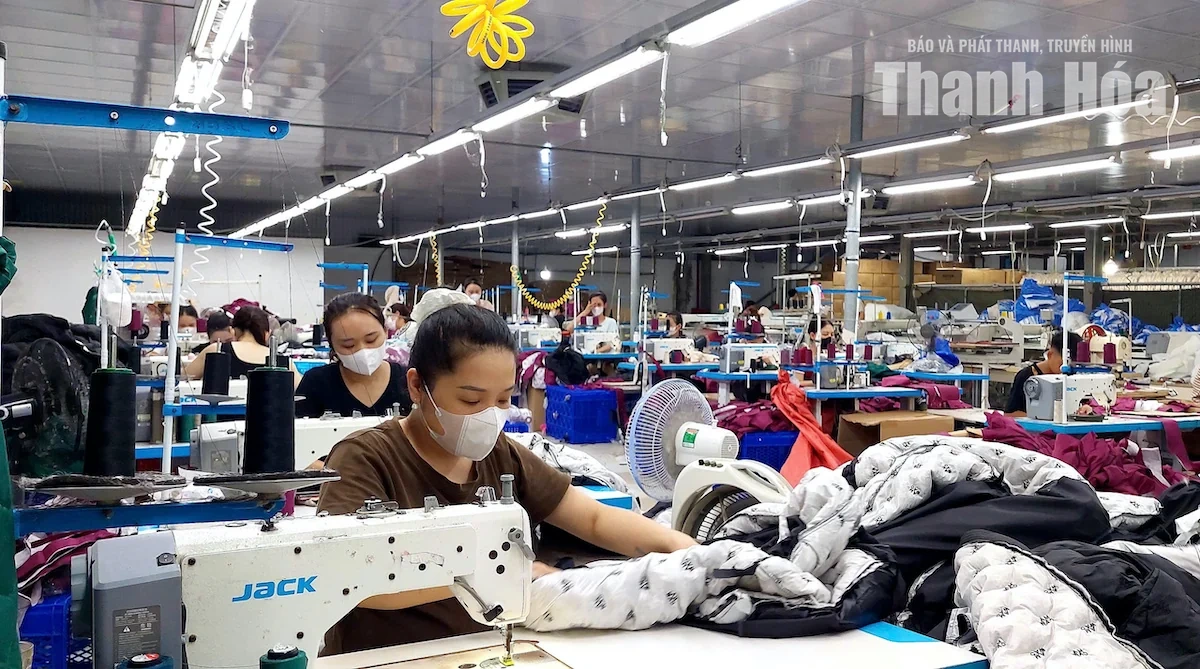 Giữ mức sinh thay thế - không chỉ là chuyện của mỗi gia đình