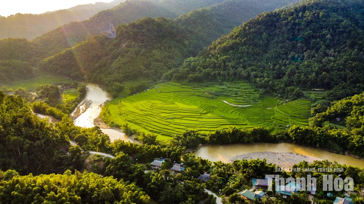 Bản Ngàm “thức giấc” bên dòng sông Luồng