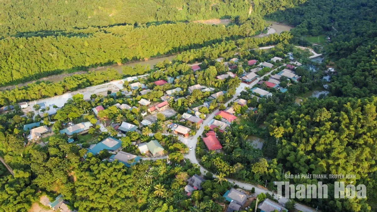 Bản Ngàm “thức giấc” bên dòng sông Luồng