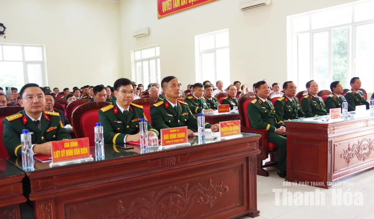 Truy tặng danh hiệu Anh hùng LLVT Nhân dân cho liệt sĩ Đinh Văn Kiên