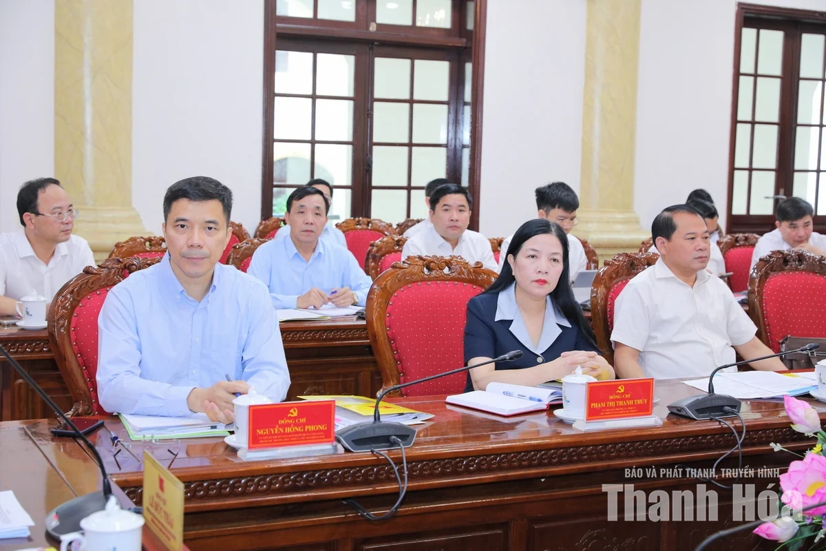 Quyết liệt tháo gỡ các điểm nghẽn, 7 phường trung tâm phải phát triển vì trách nhiệm trước sự phát triển chung của toàn tỉnh