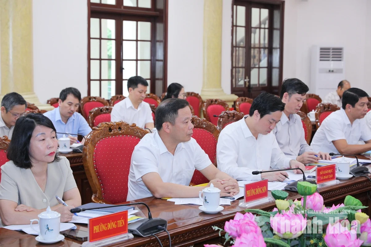 Quyết liệt tháo gỡ các điểm nghẽn, 7 phường trung tâm phải phát triển vì trách nhiệm trước sự phát triển chung của toàn tỉnh