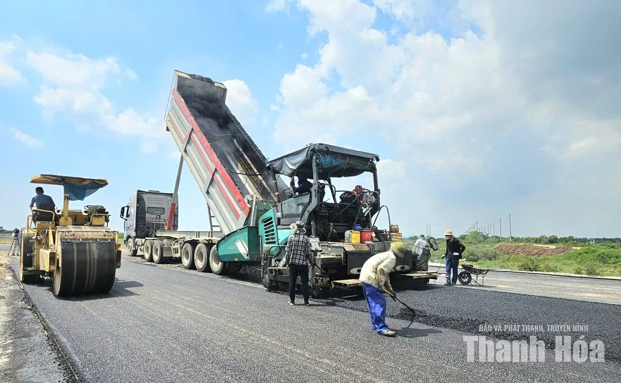 Nhanh chóng đưa các công trình giao thông trọng điểm về đích