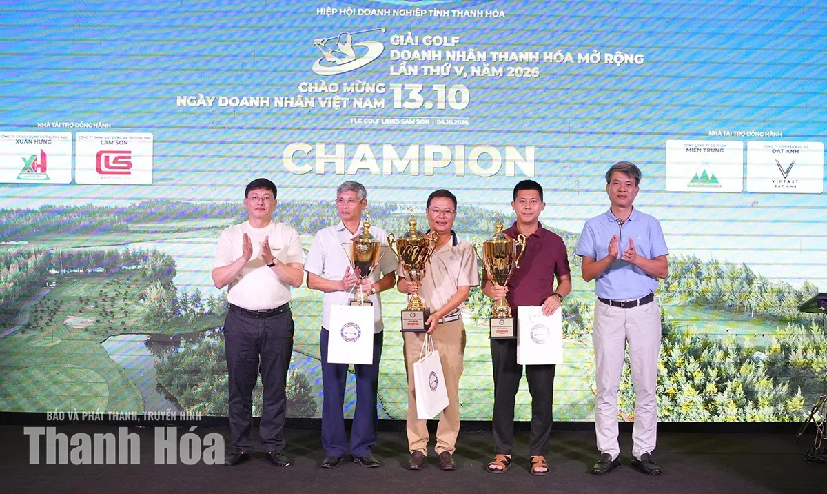 Giải Golf Doanh nhân Thanh Hóa mở rộng quyên góp 600 triệu đồng cho quỹ từ thiện