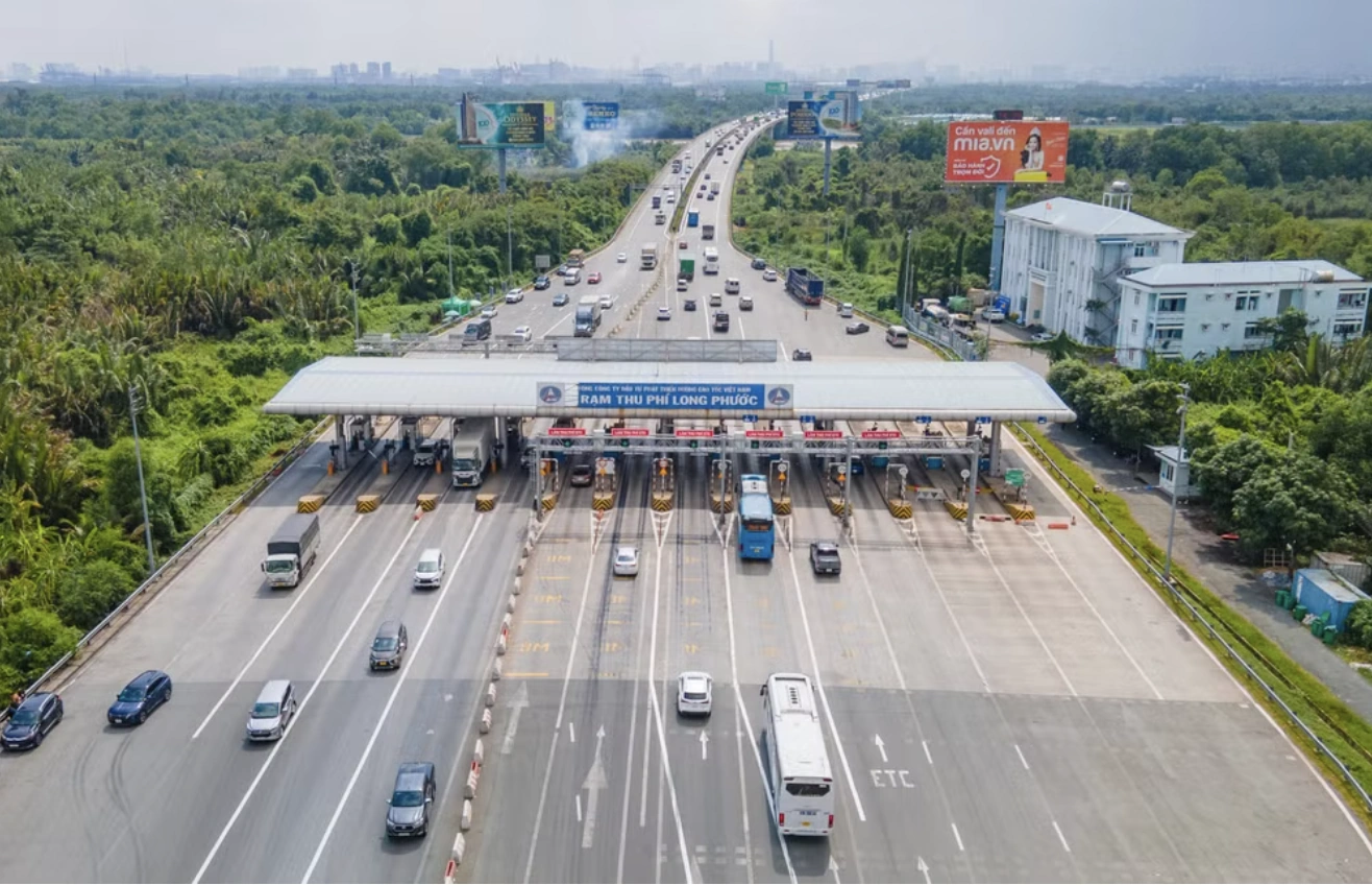 Xe chạy cao tốc có giảm mạnh vì lo ngại xử phạt lỗi khoảng cách an toàn?