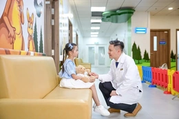 Bé trai 8 tháng tuổi hồi sinh thần kỳ nhờ trái tim nhân tạo ECMO