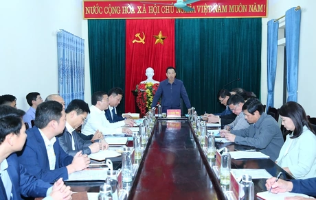 Phó Chủ tịch UBND tỉnh Lê Quang Hùng thăm, làm việc tại xã Trường Văn