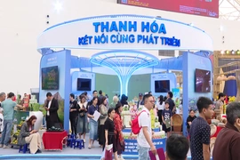 Sức hút của gian hàng tỉnh Thanh Hóa tại Hội chợ Mùa Thu