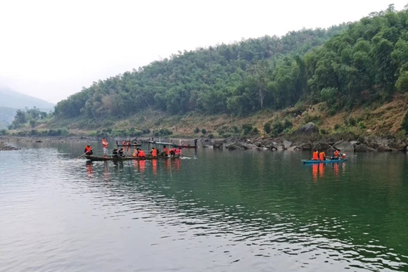Thi thể nạn nhân cuối cùng vụ lật thuyền ở Quan Hóa đã được tìm thấy