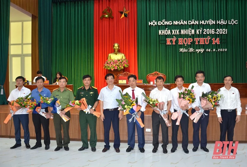 Đồng chí Nguyễn Minh Hoàng được bầu giữ chức Chủ tịch UBND huyện Hậu Lộc