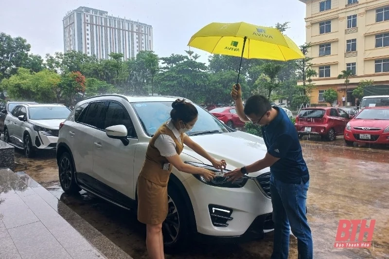 Đẩy nhanh tiến độ dán thẻ thu phí tự động ETC