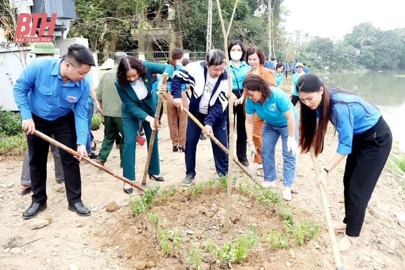 Hội LHPN TP Thanh Hóa phát động hưởng ứng Tết trồng cây đời đời nhớ ơn Bác Hồ
