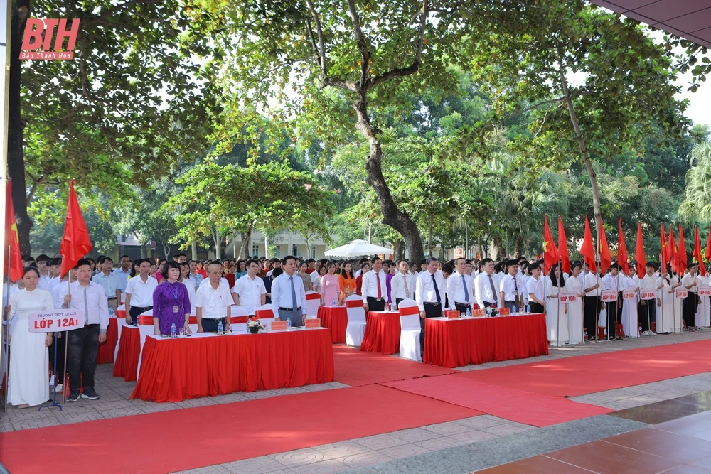 Bí thư Tỉnh ủy Đỗ Trọng Hưng dự lễ khai giảng năm học mới 2024-2025 tại Trường THPT Lê Lợi
