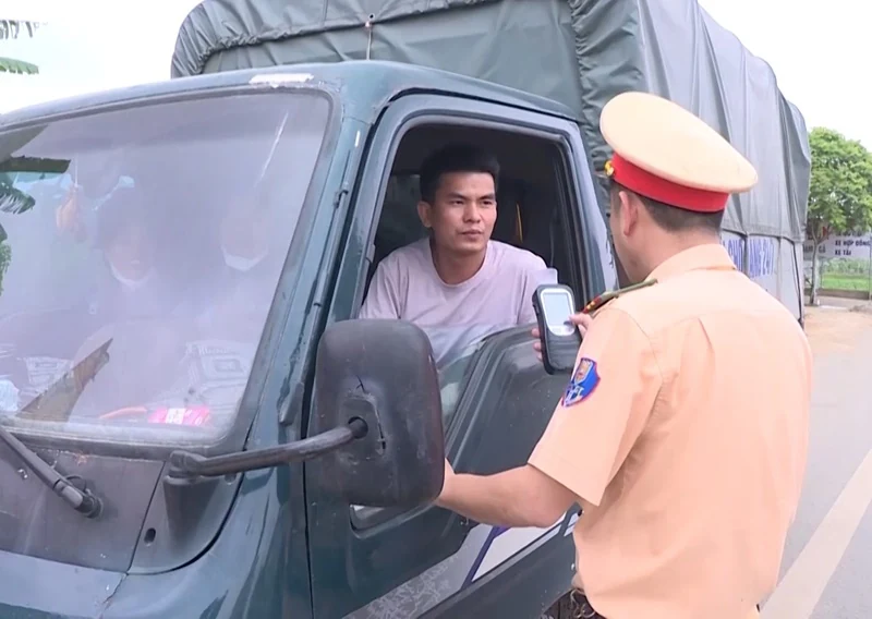 Tăng cường xử lý vi phạm nồng độ cồn trong dịp nghỉ lễ