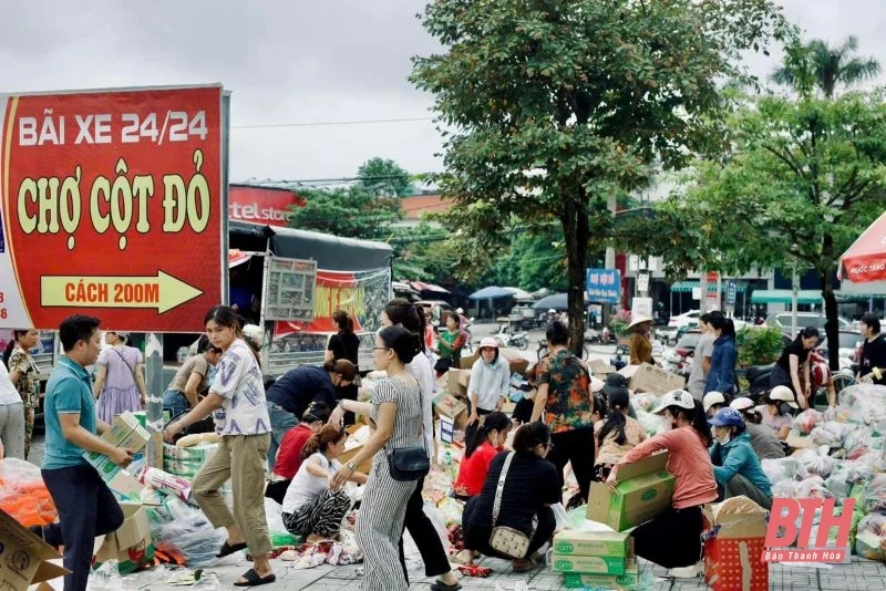 Các huyện Như Thanh, Nông Cống và TP Sầm Sơn quyên góp ủng hộ đồng bào vùng lũ