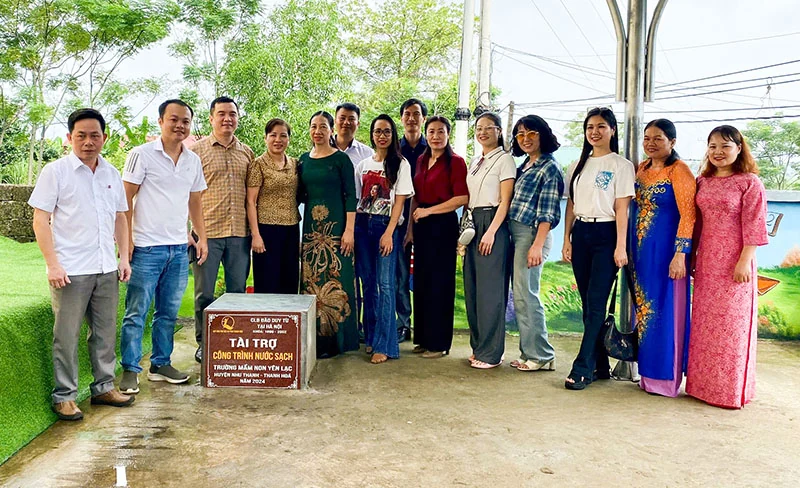 Trao tặng công trình nước sạch cho Trường Mầm non Yên Lạc (Như Thanh)