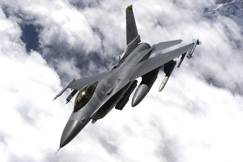 Hà Lan thông báo chuyển giao lô máy bay chiến đấu F-16 đầu tiên cho Ukraine