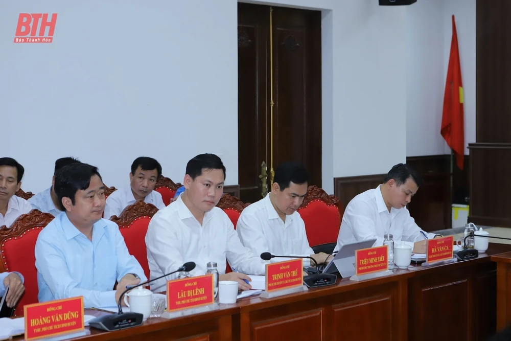 Phát huy cao độ tinh thần tự lực, tự cường của đội ngũ cán bộ, đảng viên, các tầng lớp Nhân dân để xây dựng và phát triển Mường Lát