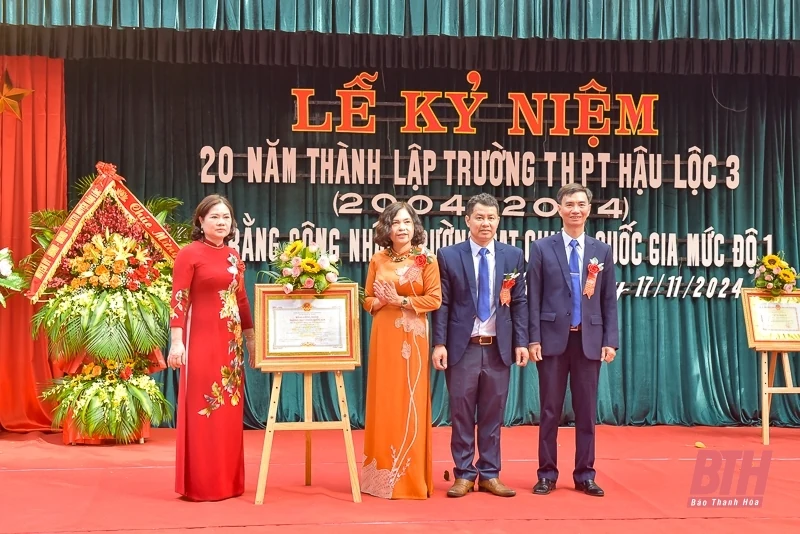 Trường THPT Hậu Lộc 3 kỷ niệm 20 năm thành lập và Đón Bằng công nhận đạt chuẩn Quốc gia mức độ 1