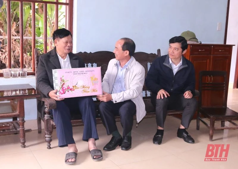 Phó Chủ tịch Thường trực HĐND tỉnh Lê Tiến Lam thăm, kiểm tra tình hình sản xuất, đời sống Nhân dân TP Sầm Sơn