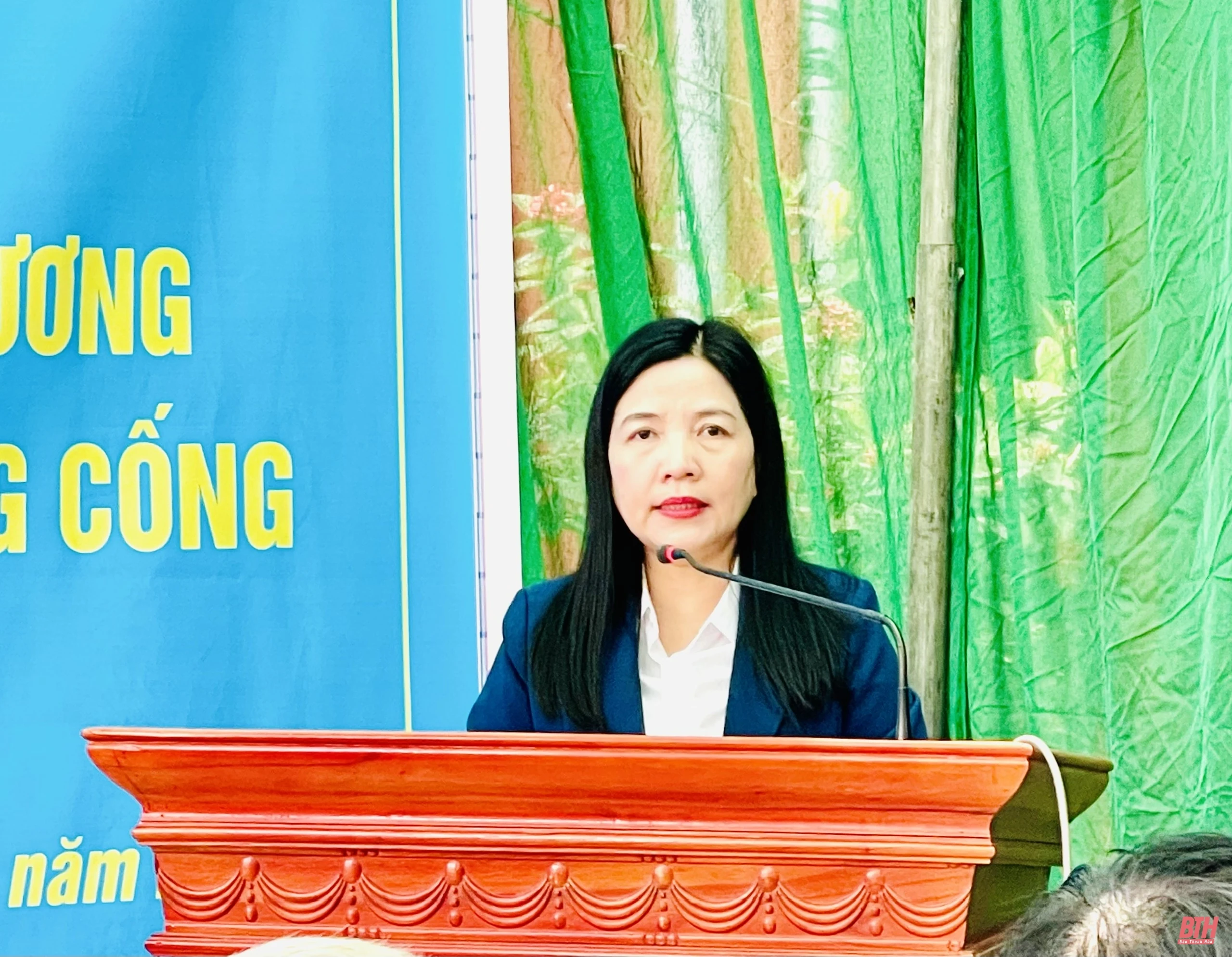Chủ tịch Ủy ban MTTQ tỉnh Phạm Thị Thanh Thủy dự lễ khởi công và trao biển hỗ trợ xây dựng nhà ở tại Nông Cống