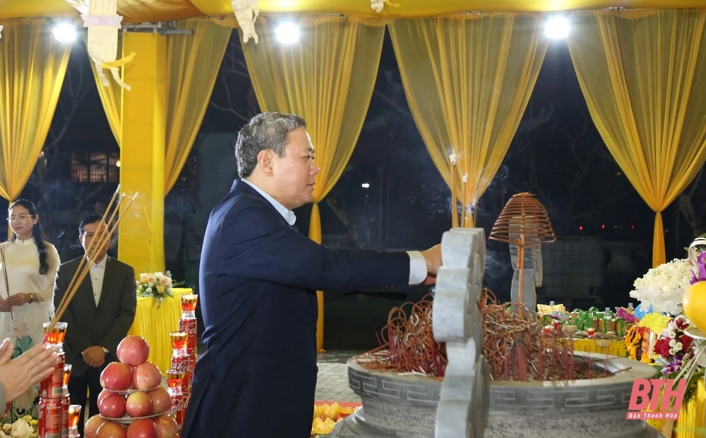 Lễ cầu siêu tri ân các Anh hùng liệt sĩ hy sinh tại mặt trận Hàm Rồng và các giáo viên, học sinh hy sinh trên công trường đắp đê sông Mã