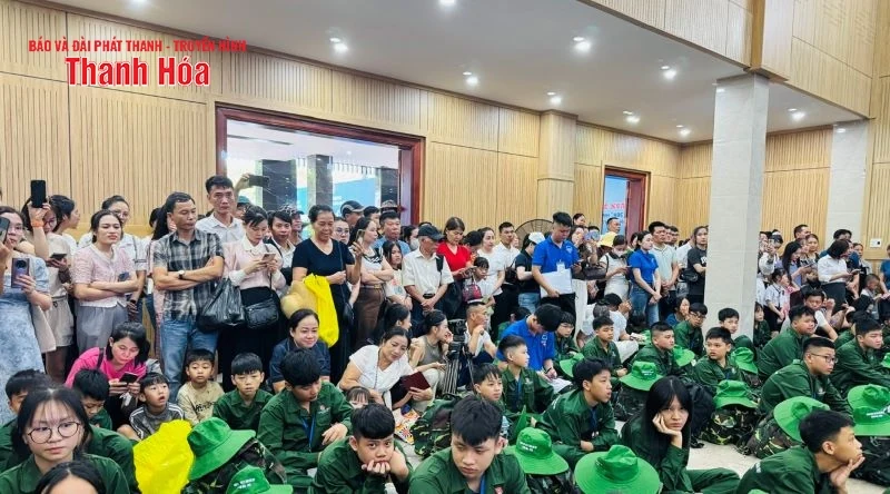Hơn 200 chiến sỹ nhí tham gia chương trình “Học kỳ trong quân đội năm 2025”