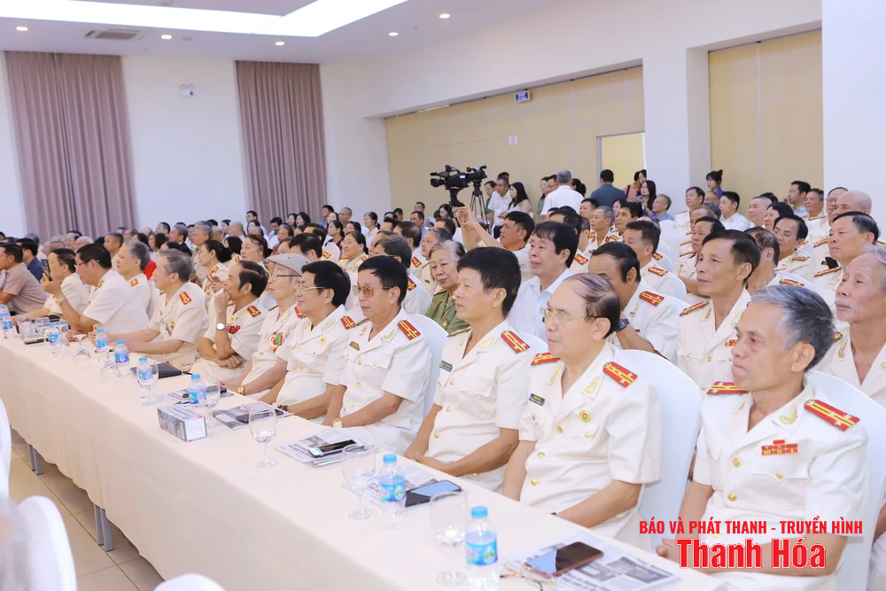 Bí thư Tỉnh ủy Nguyễn Doãn Anh gặp mặt các tướng lĩnh, sĩ quan công an đồng hương Thanh Hóa tại Hà Nội