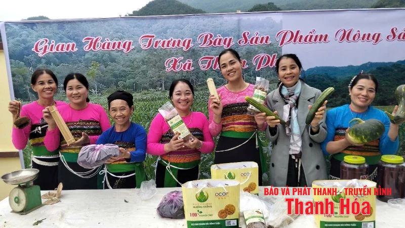 Khơi dậy tinh thần tự lực tự cường, hình thành diện mạo Nông thôn mới giàu bản sắc nơi vùng đất Mường Khăng