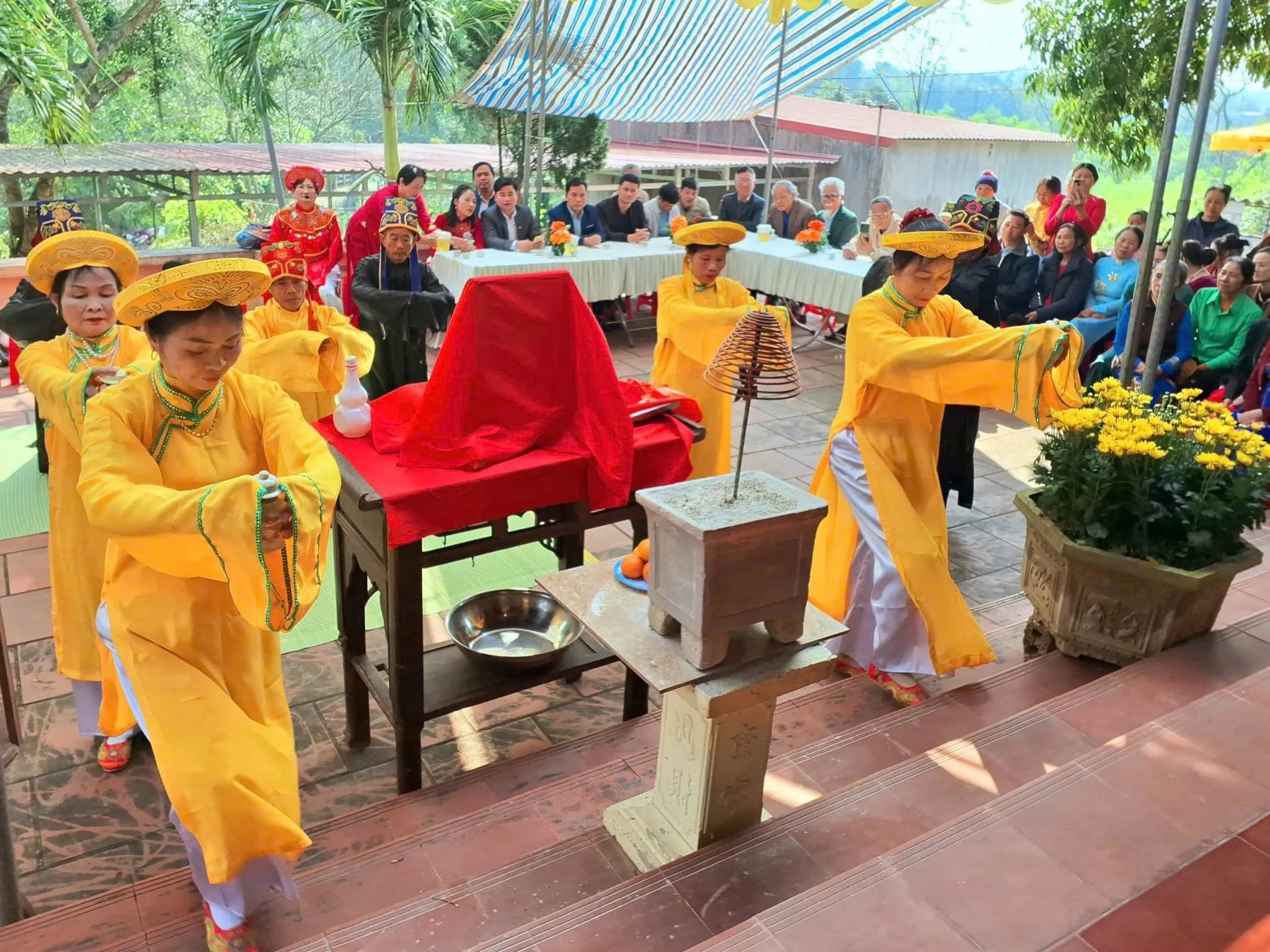 Trung Chính vững bước vươn mình